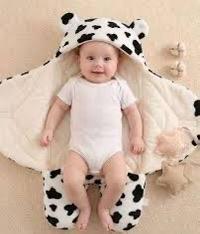 Winter Fleece Baby Swaddling Blanket with Legs 27×16 Inches - Black & White | Newborn Sleeping Bag